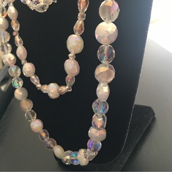 3 Crystal & Glass Necklaces With Earrings - Picture 6 of 16